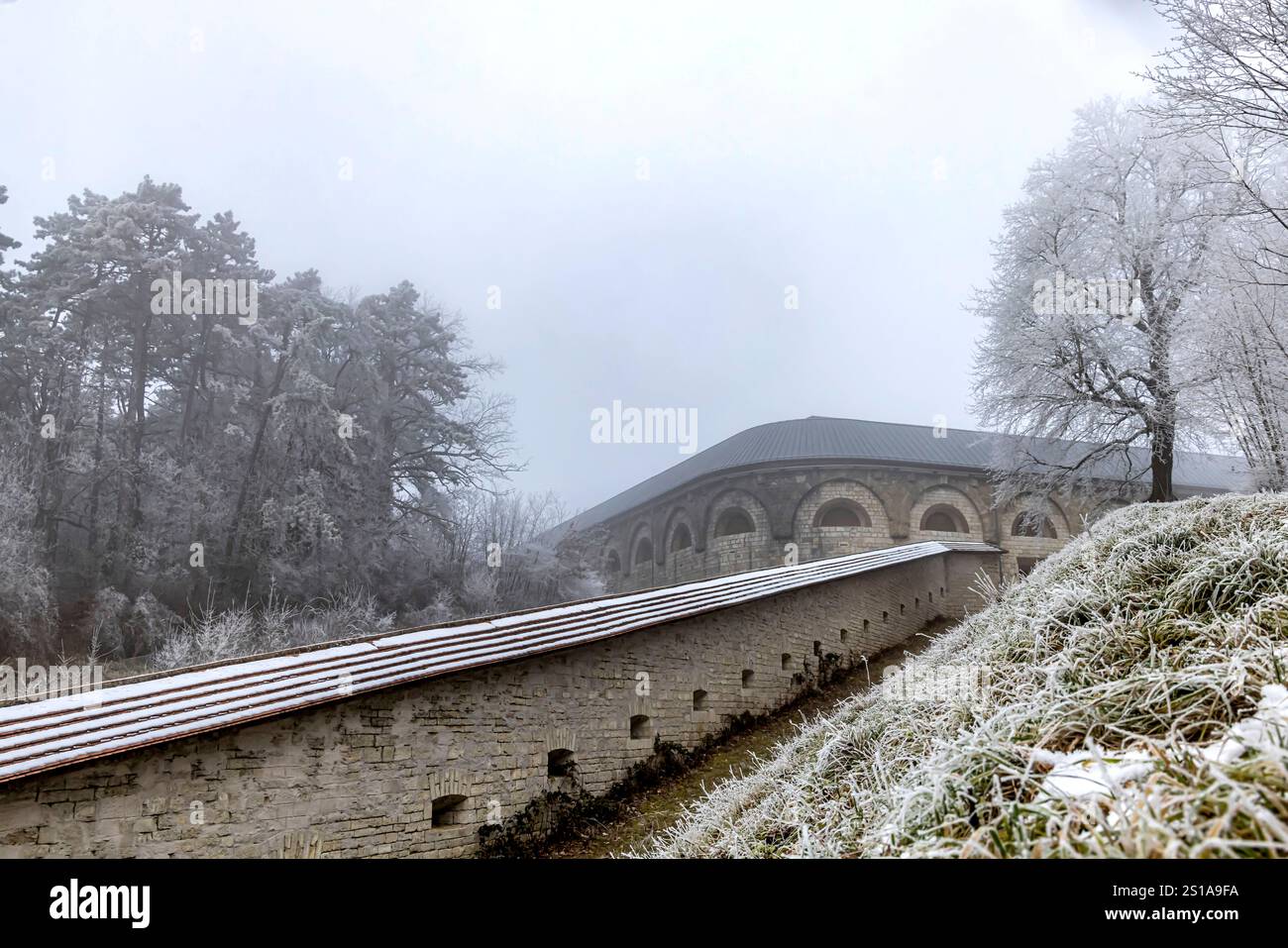 Wilhelmsburg. Bundesfestung Ulm. IM 19. Jahrhunderts War sie die größte millitärische Befestigungsanlage en Europe. // 30.12.2024 : Ulm, Bade-Württemberg, Deutschland *** forteresse fédérale de Wilhelmsburg Ulm au XIXe siècle, c'était la plus grande fortification militaire d'Europe 30 12 2024 Ulm, Bade-Württemberg, Allemagne Banque D'Images