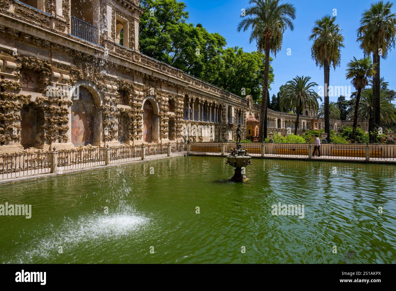 Espagne, Andalousie, Séville, l'Alcazar de Séville (Reales Alcazares de Sevilla), inscrit au Patrimoine mondial de l'UNESCO, les jardins et le Palacio Gotico, fontaine Mercure Banque D'Images