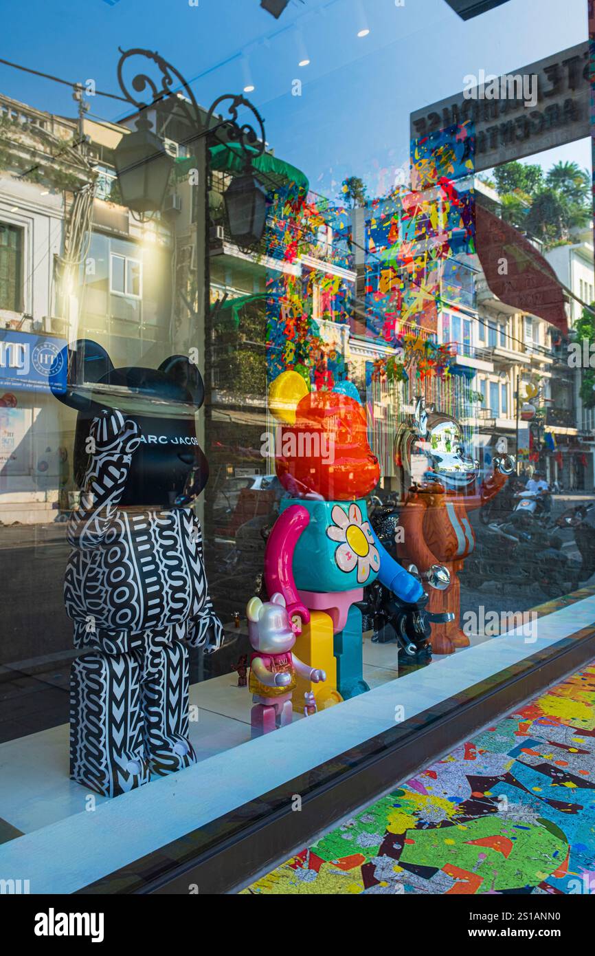 Vietnam, Hanoi, quartier de Hoan Kiem, ancien quartier colonial français, galerie d'art Cyril Kongo, artiste autodidacte franco-vietnamien Banque D'Images