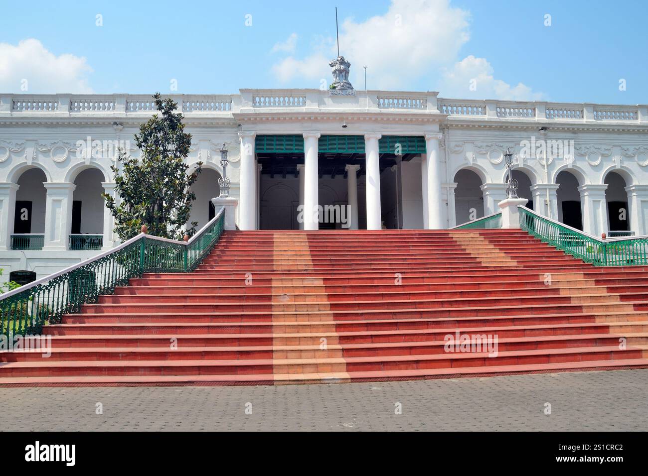 Vue partielle de la Bibliothèque nationale de l'Inde, est la plus grande bibliothèque en Inde par volume, située à Belvedere, Kolkata, Bengale occidental, Inde Banque D'Images