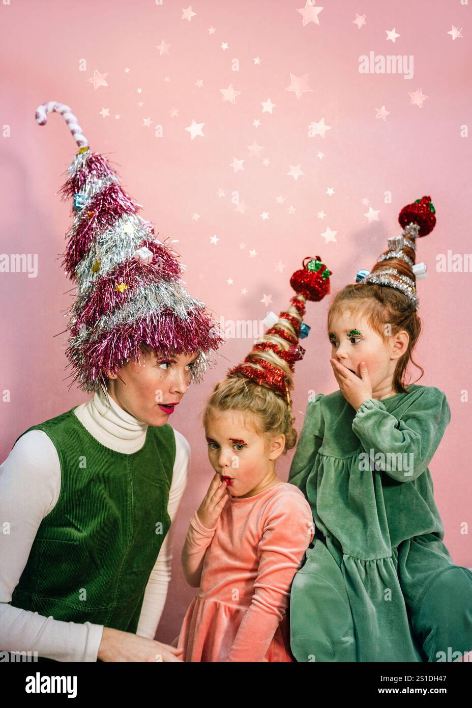 Vintage cheveux arbre de Noël maman et filles Banque D'Images