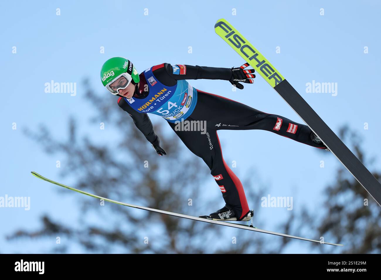 Innsbruck, Autriche. 03 janvier 2025. Ski nordique/saut à ski, Coupe du monde, tournoi des quatre collines, grande colline, hommes, qualification, l'autrichien Maximilian Ortner en action. Crédit : Daniel Karmann/dpa/Alamy Live News Banque D'Images