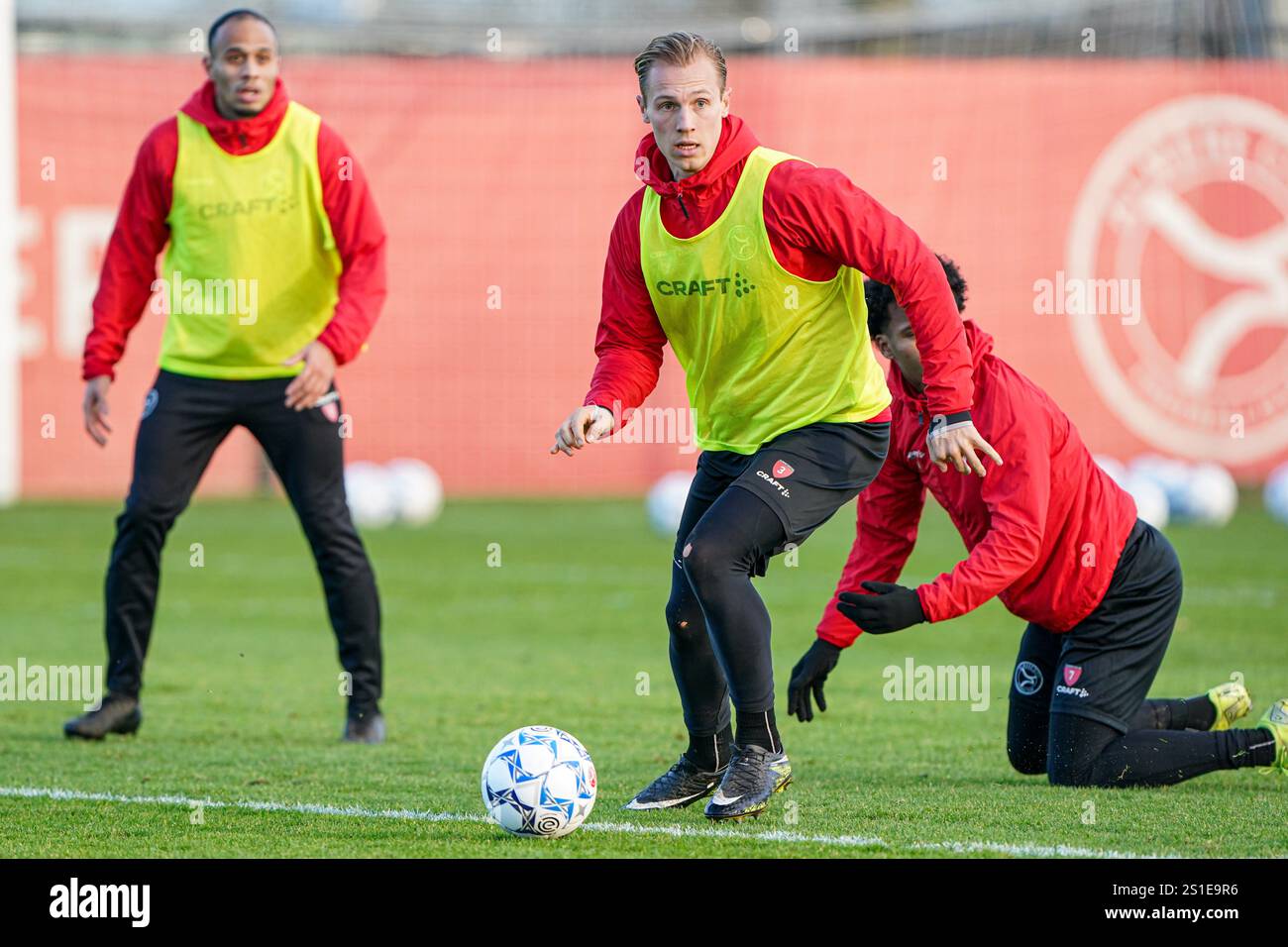 Almere, pays-Bas. 03 janvier 2025. ALMERE, PAYS-BAS - 3 JANVIER : lors de la session d'entraînement de l'Almere City FC au Fanny Blankers Koen Sportpark le 3 janvier 2025 à Almere, pays-Bas. (Photo par Andre Weening/Orange Pictures) crédit : Orange pics BV/Alamy Live News Banque D'Images