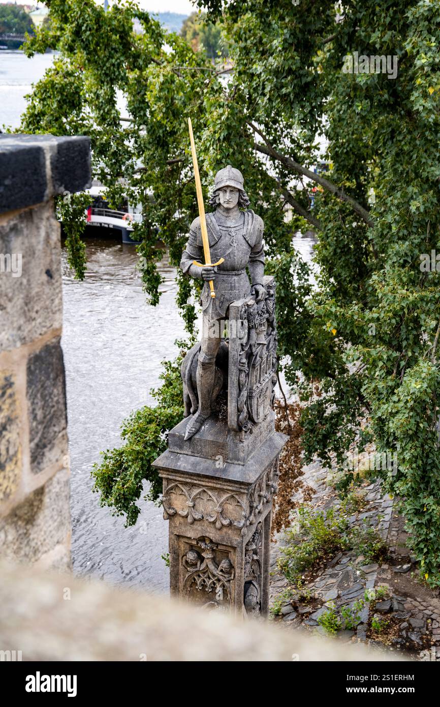Statue en pierre de Bruncvík, sculpture extérieure du sculpteur Ludvík Šimek sur le pont Charles, Prague, République tchèque Banque D'Images