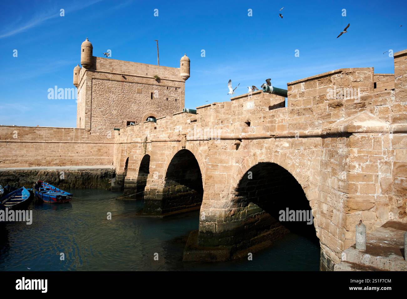 skala du port et fortifications portuaires essaouira, maroc Banque D'Images