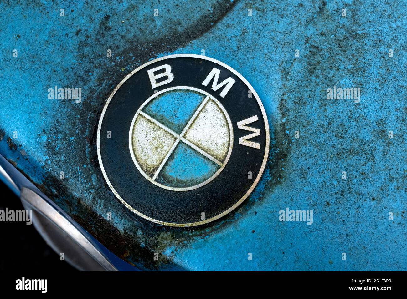 1972 BMW 2002 Classic car Barn Find Banque D'Images