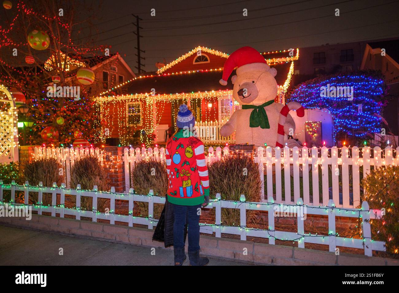 Candy Cane Lane - une rue célèbre pour ses lumières de Noël - à El Segundo, Californie, États-Unis d'Amérique Banque D'Images