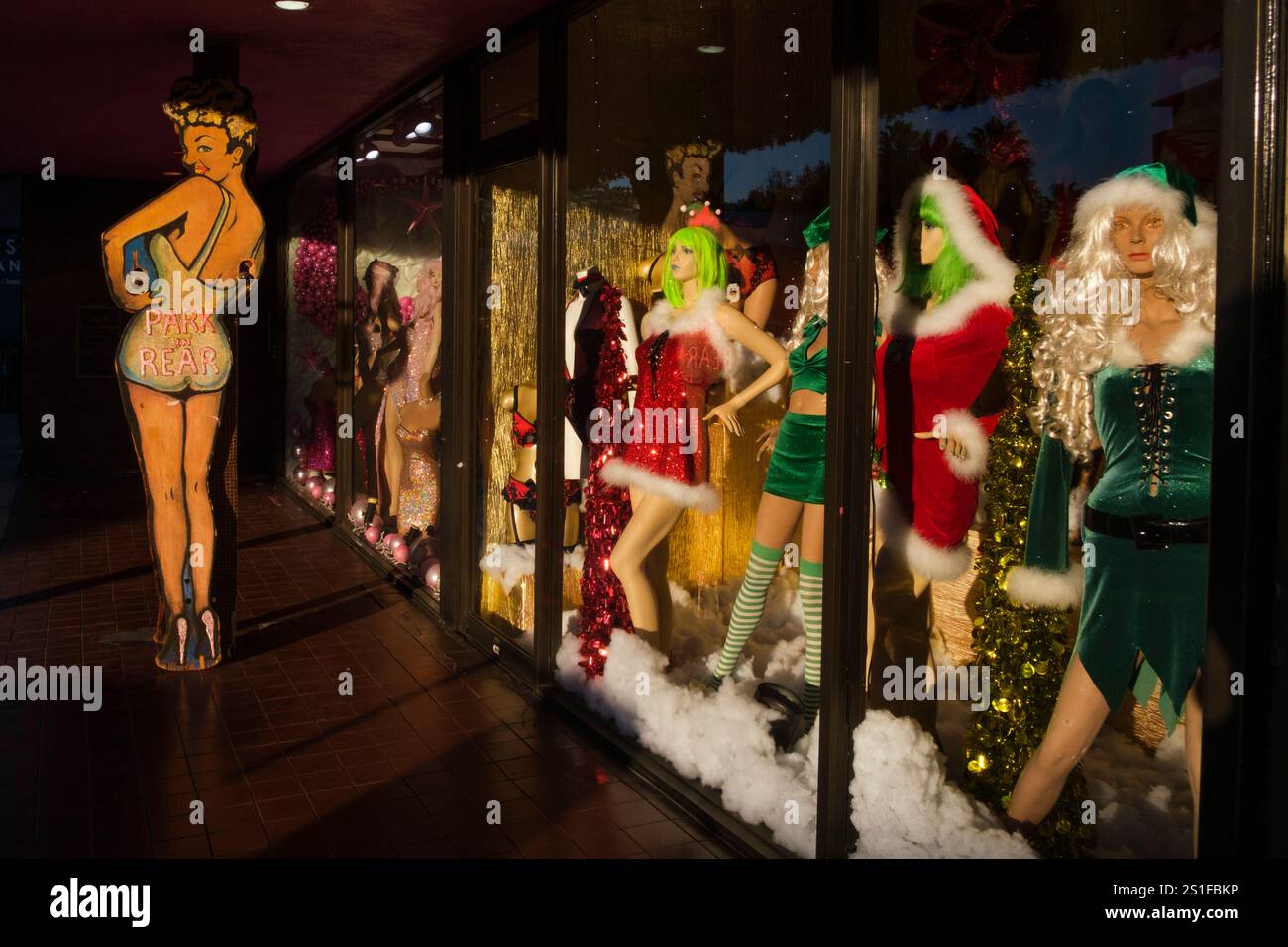 Présentoir de Noël, Trashy Lingerie, la Cienaga Blvd., Los Angeles, Californie, États-Unis d'Amérique Banque D'Images