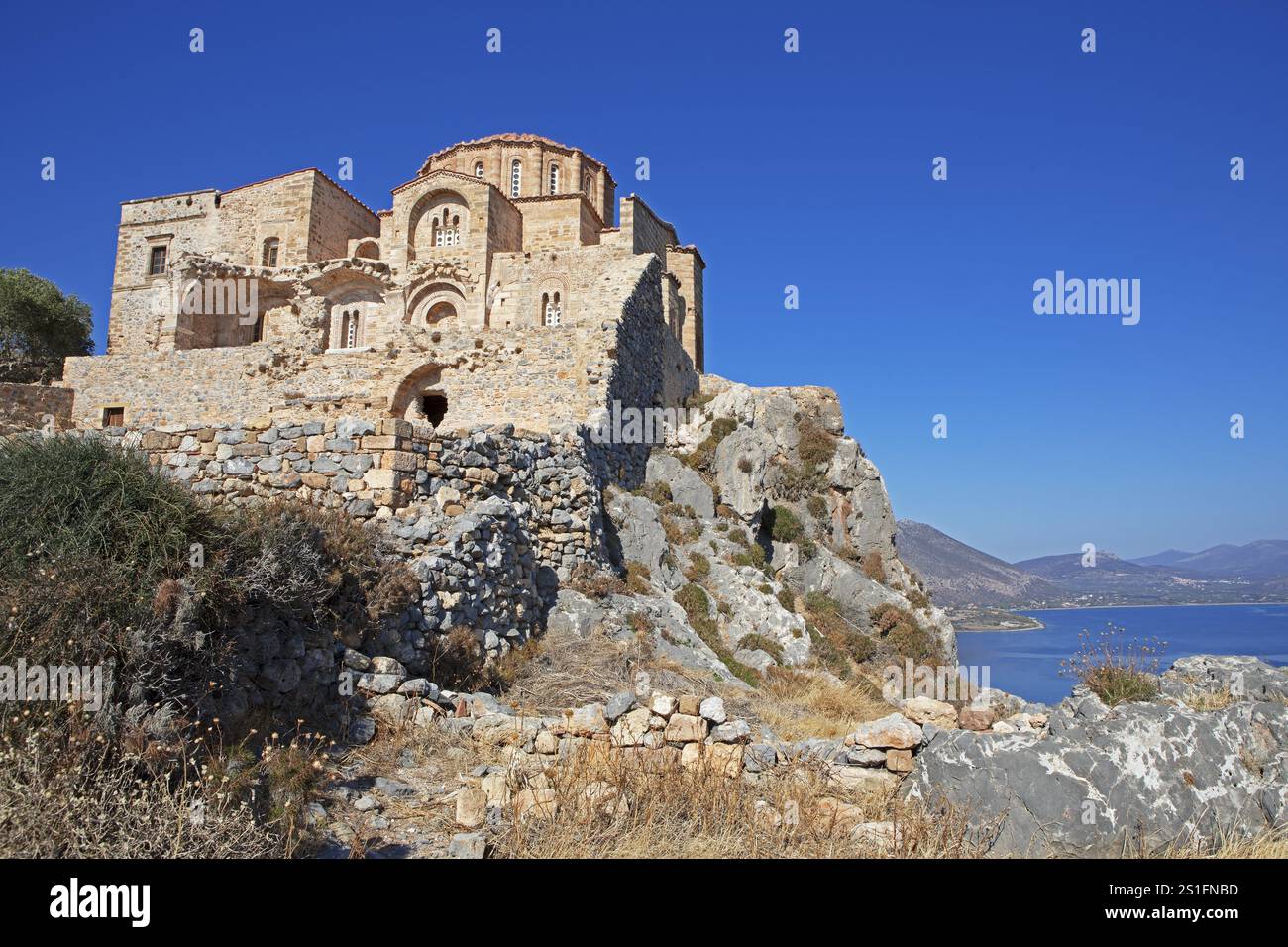 Château byzantin ville de Monemvasia, Monemvassia, Monemwassia, Monembasia, dans la mer de Myrtoan, Laconie, Péloponnèse, Grèce, Europe Banque D'Images