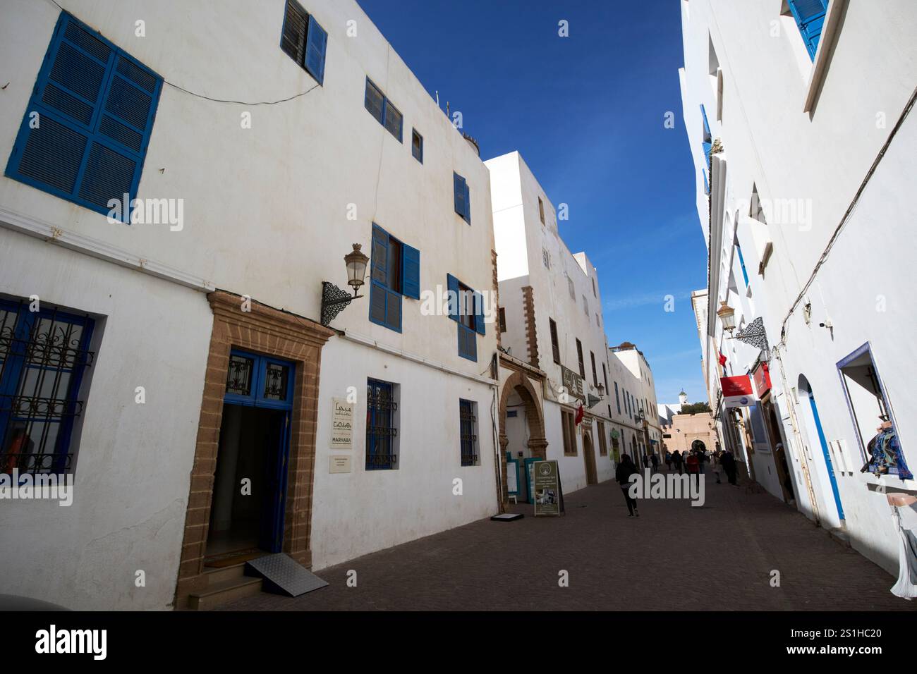 centre d'interprétation du patrimoine d'essaouira ave du caire ruelles étroites menant à la médina vieille ville d'essaouira, patrimoine mondial de l'unesco, maroc Banque D'Images