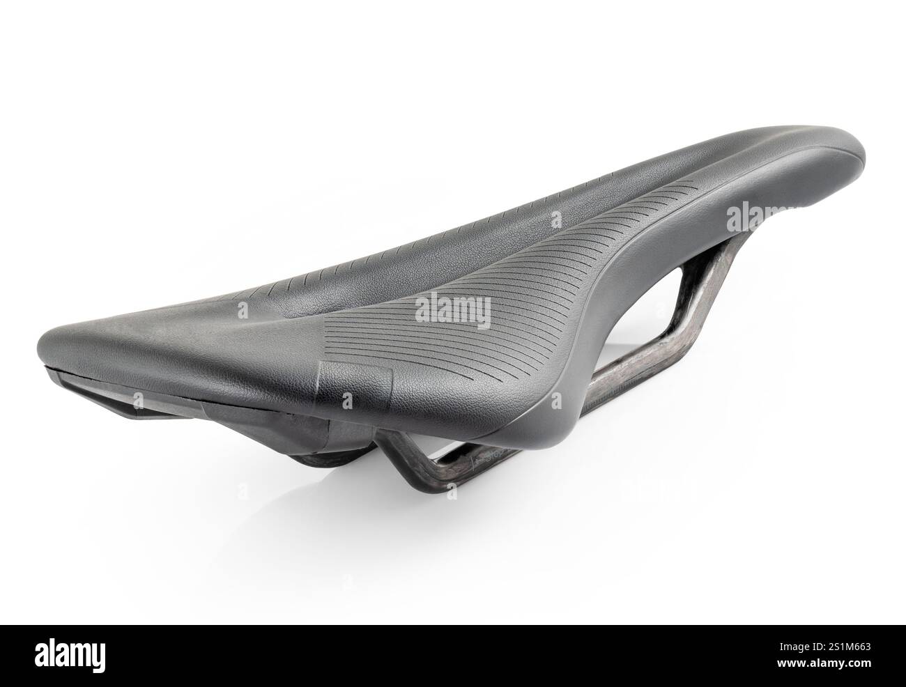 Selle pour vélo, sport avec trou anatomique sur fond blanc. Vue arrière. Banque D'Images
