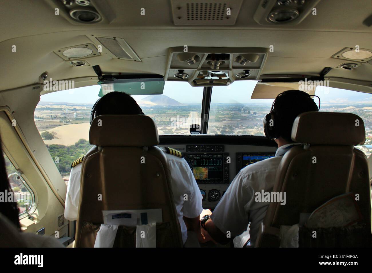 Cockpit de petit avion à Huacachina, Pérou Banque D'Images