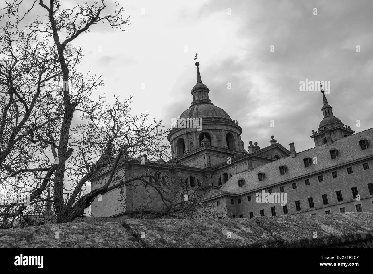 Vue du monastère de l'Escorial à San Lorenzo de El Escorial Madrid 4 janvier 2025 Espagne Banque D'Images