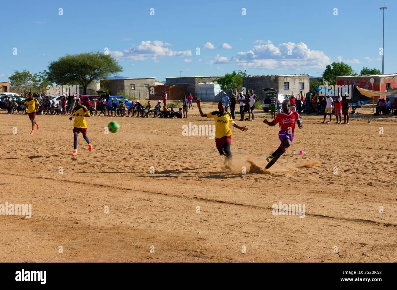 Omaruru, Ozondje district (lieu) : tournoi de football sur un terrain sablonneux, région d'Erongo, Namibie Banque D'Images