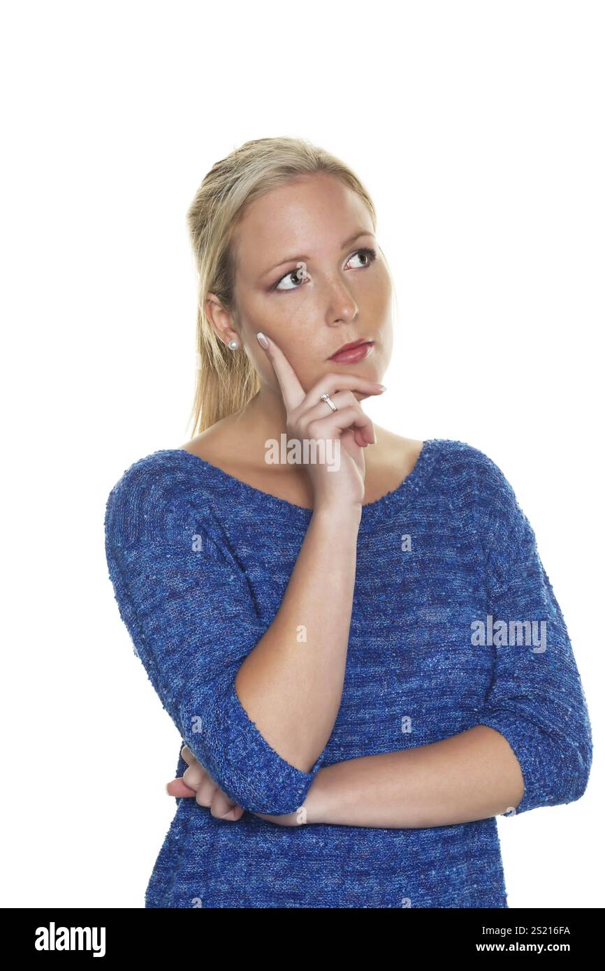 Une jeune femme attentionnée et sympathique. Figurine demi-longueur sur fond blanc Banque D'Images