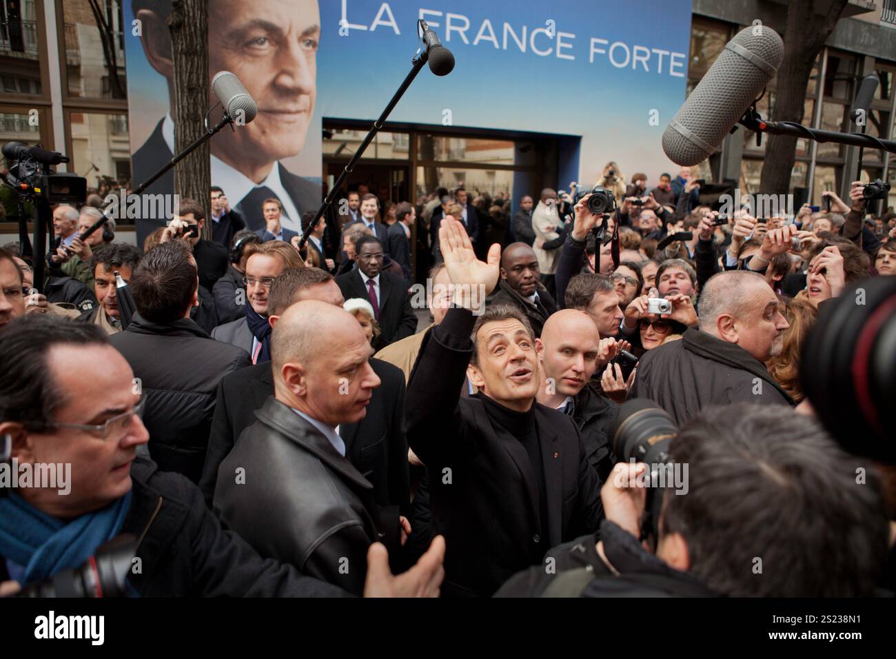 Sarkozy-Kadhafi : le procès historique d'une affaire d'État Banque D'Images