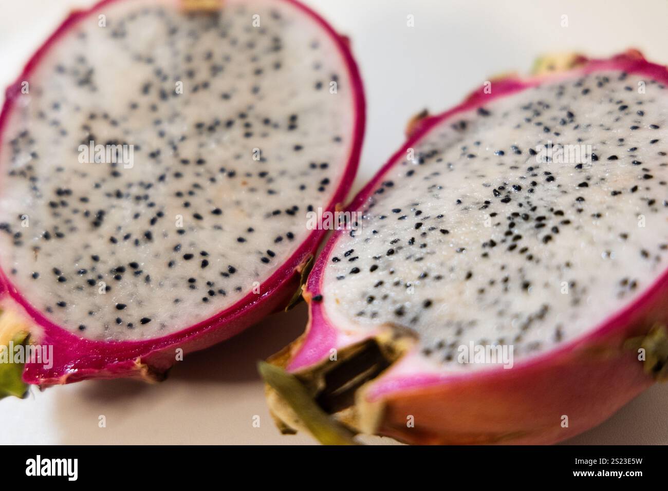 fruit exotique dragon dans la section Banque D'Images