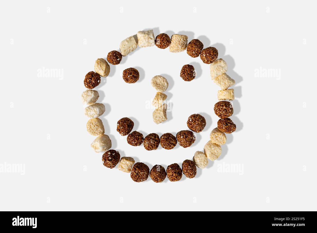 Balles de sésame avec jaggery et Ghee High Energtic Pre Workout et concept du festival Maghe Sankranti Banque D'Images