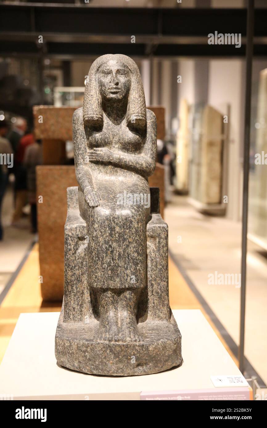Statue de la princesse Redji. Granodiorite. Ancien Empire, 3e dynastie (2592-1543 av. J.-C.). Saqqara. Collection Drovetti. Musée égyptien de Turin. Italie. Banque D'Images