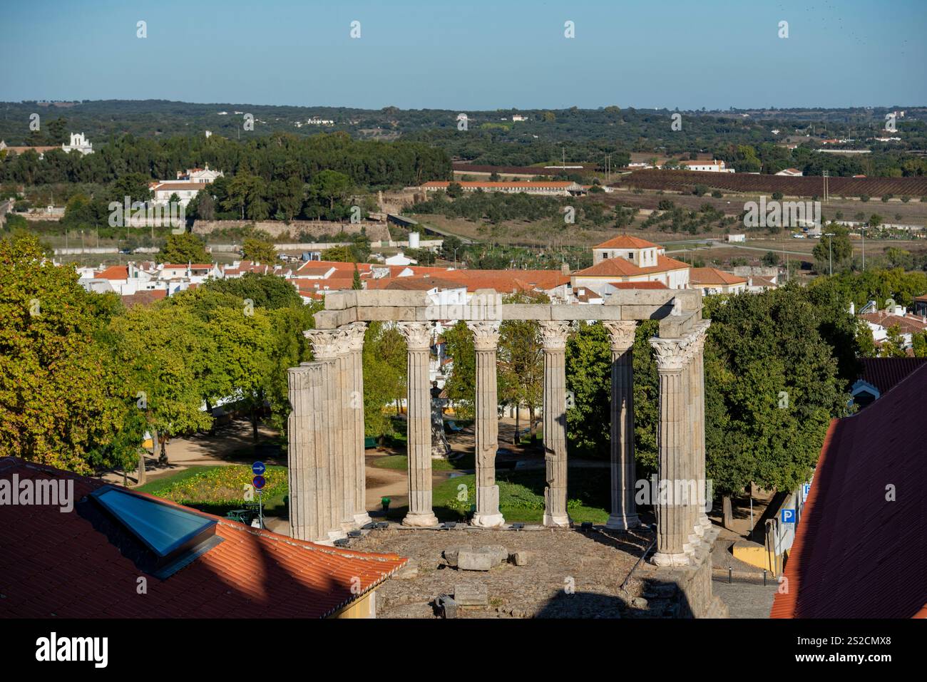 Le Templo de Diana ou Templo Romana sur le Largo do Conde de Vila Flor dans la vieille ville d'Evora dans Alentejo au Portugal.Portugal, Evora, O. Banque D'Images