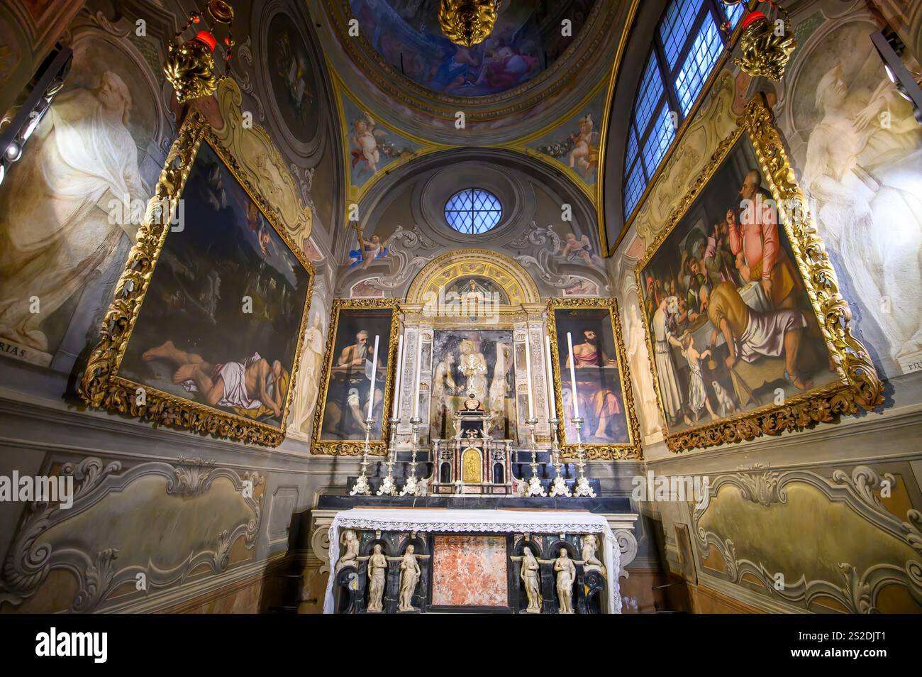Brescia, Italie. Intérieur de l'ancienne cathédrale ou Duomo Vecchio Banque D'Images