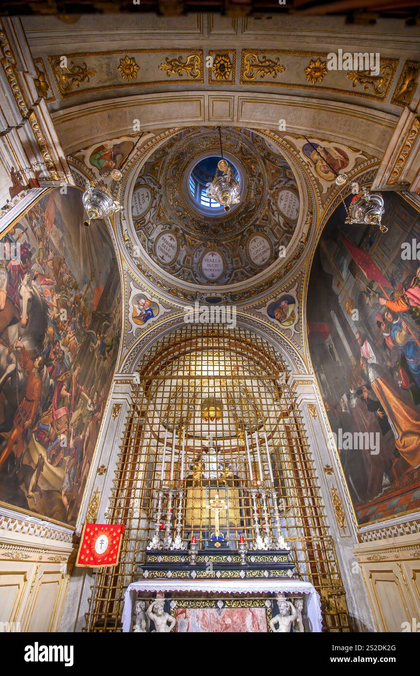 Brescia, Italie. Intérieur de l'ancienne cathédrale ou Duomo Vecchio Banque D'Images