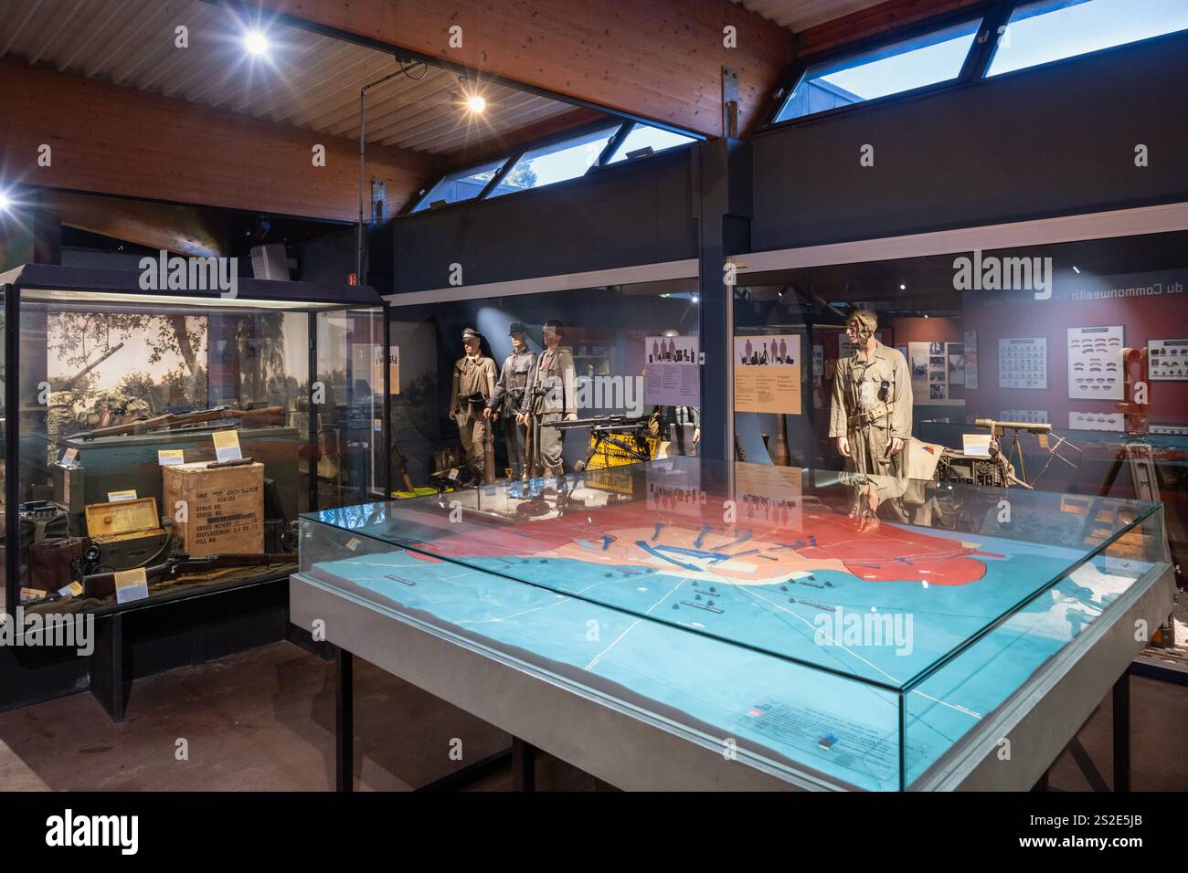 Expositions au Musée Mémorial de la bataille de Normandie, Bayeux, Normandie, France Banque D'Images