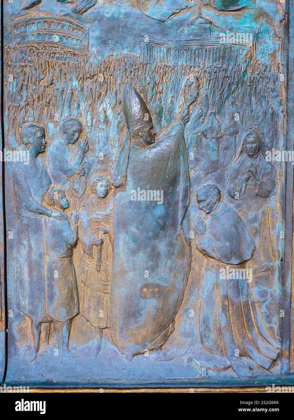 Détail de la porte principale de la basilique Saint-Paul en dehors des murs - Rome, Italie Banque D'Images