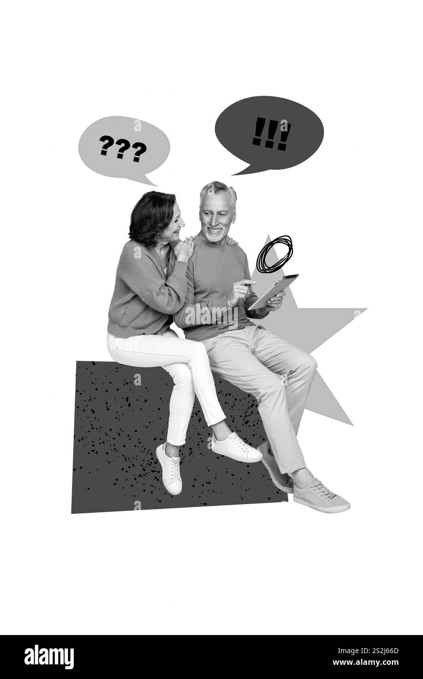 Image de collage vertical de deux personnes âgées positif noir blanc gamma cuddle communiquer utiliser tablette lire les nouvelles ukraine gagner la guerre Banque D'Images