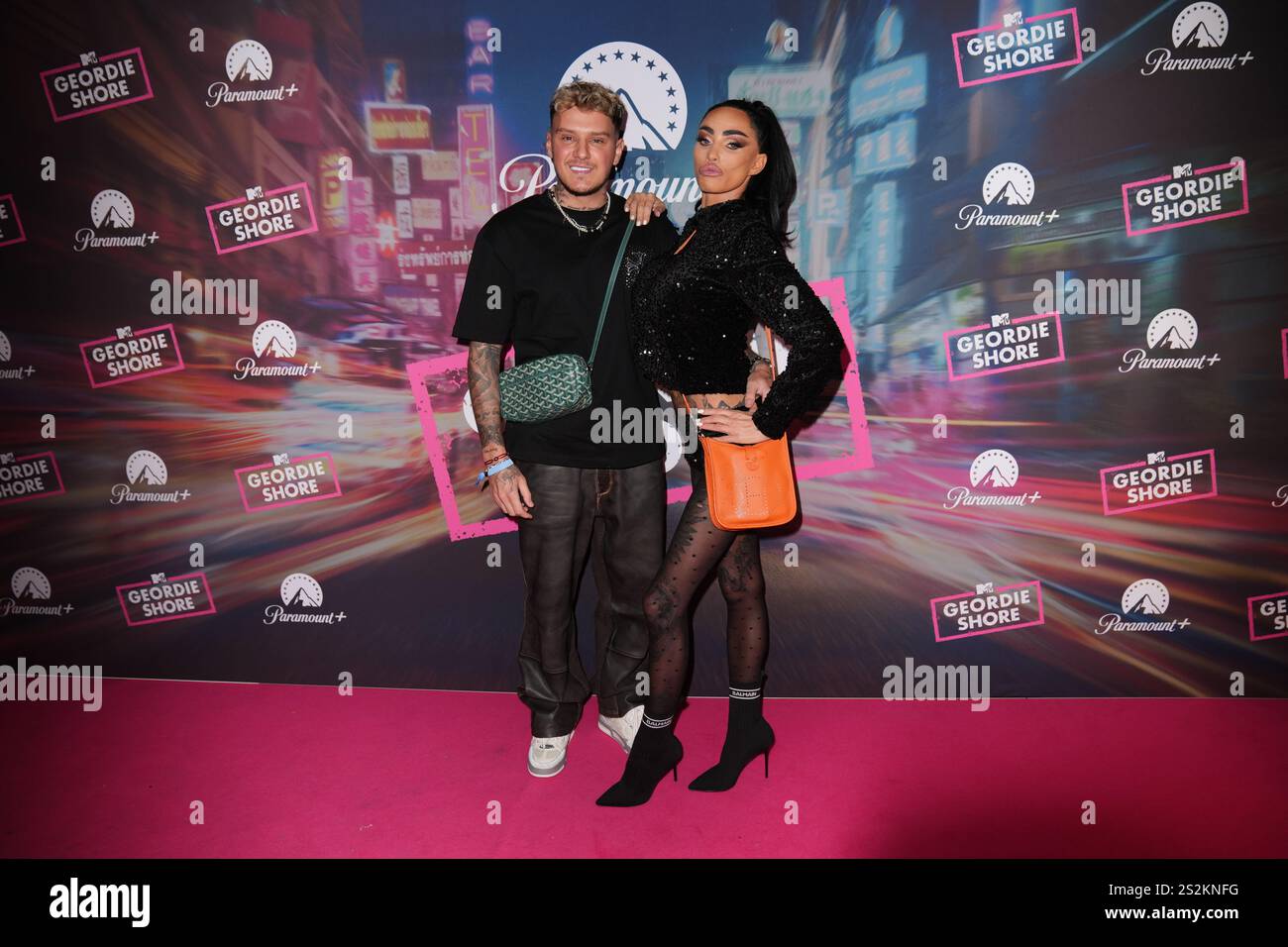 JJ Slater et Katie Price assistent à une soirée de lancement de la nouvelle série de Geordie Shore, au Thai Square Restaurant and Club, dans le centre de Londres. Date de la photo : mardi 7 janvier 2025. Banque D'Images
