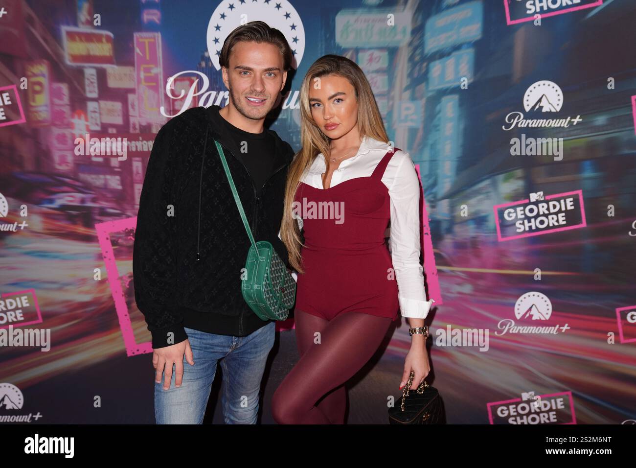 Freddie Bentley et Ella Rae Wise assistent à une soirée de lancement de la nouvelle série de Geordie Shore, au Thai Square Restaurant and Club, dans le centre de Londres. Date de la photo : mardi 7 janvier 2025. Banque D'Images