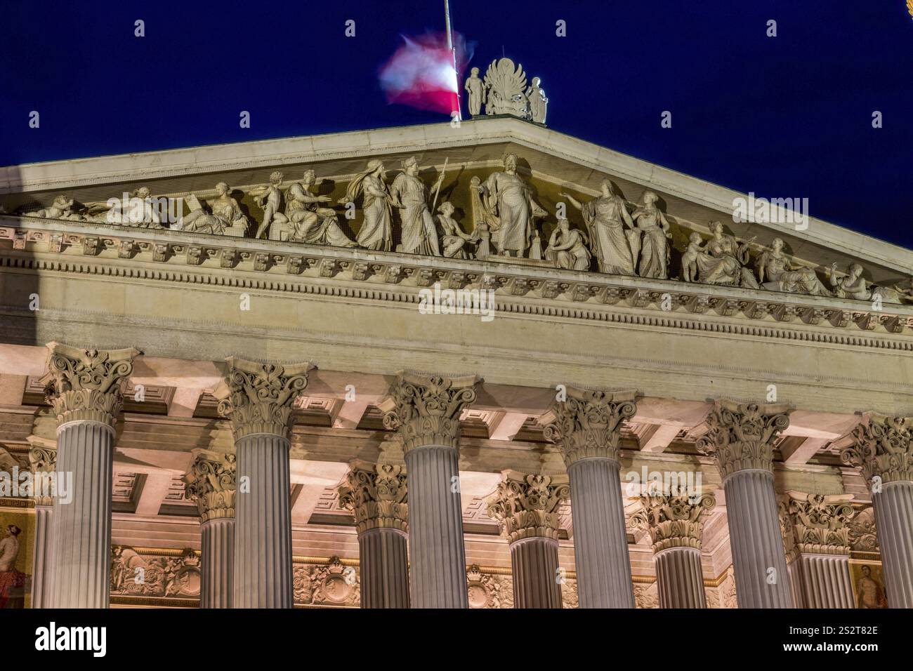 Le parlement à Vienne, Autriche. Siège du gouvernement. Tir de nuit Autriche Banque D'Images