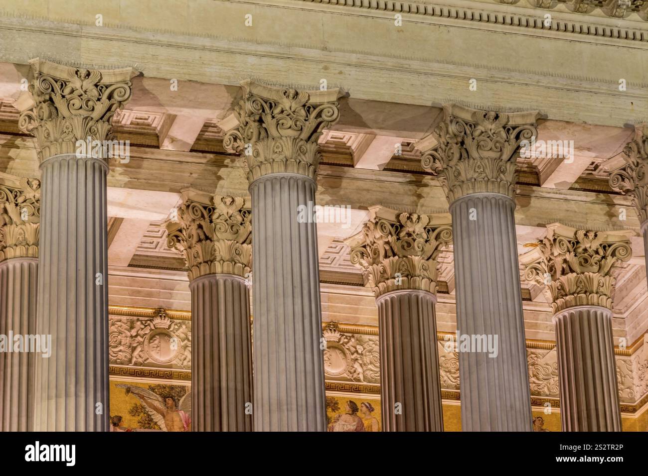 Le parlement à Vienne, Autriche. Siège du gouvernement. Tir de nuit Autriche Banque D'Images