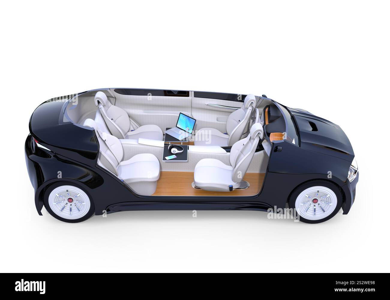 Agencement de siège orienté vers l'avant dans un véhicule automatisé. Ordinateur portable sur table rétractable ; concept de bureau mobile. Banque D'Images