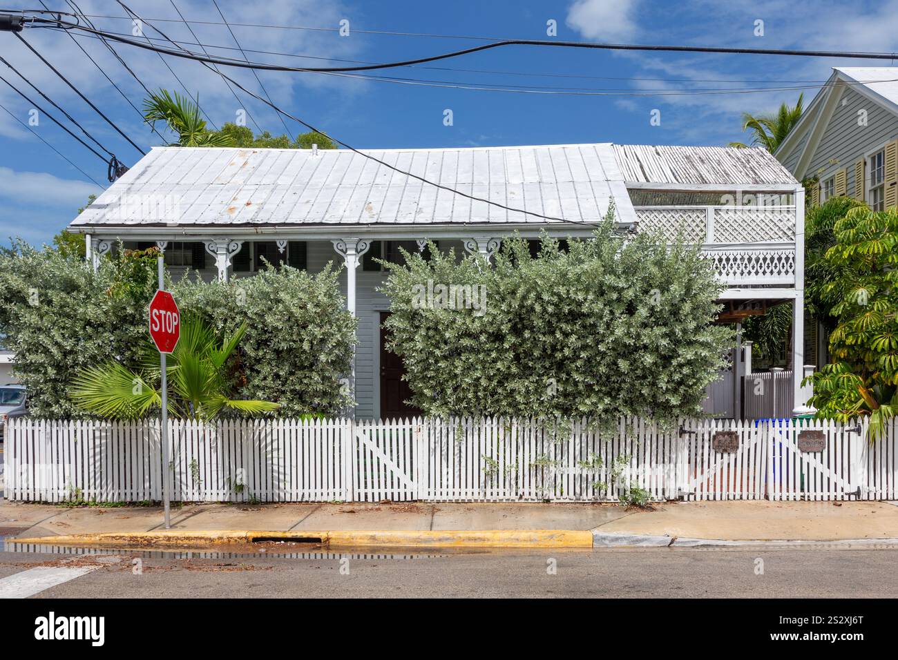 Maison en bois typique dans un style traditionnel historique à Key West, Floride, États-Unis Banque D'Images