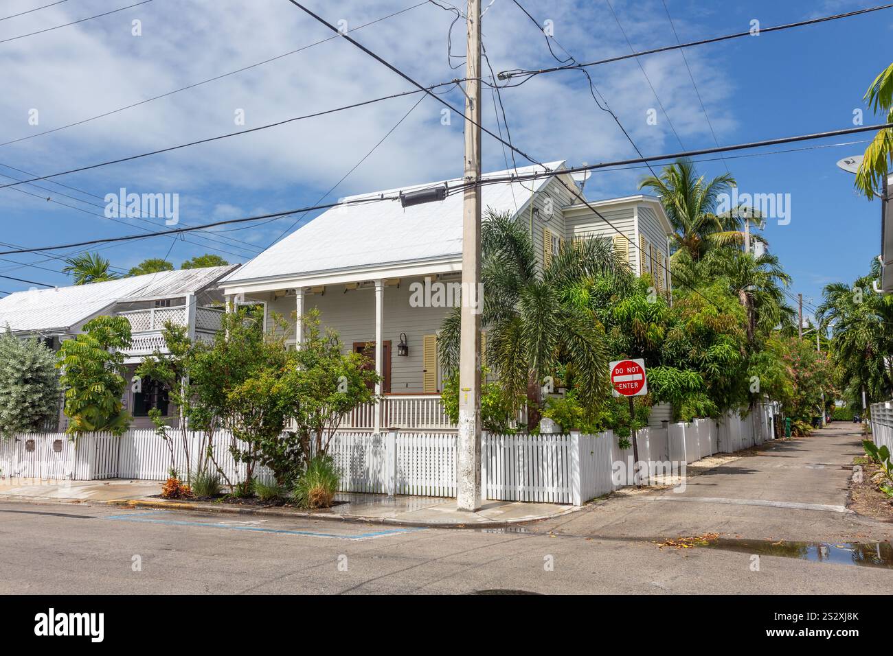 Maison en bois typique dans un style traditionnel historique à Key West, Floride, États-Unis Banque D'Images