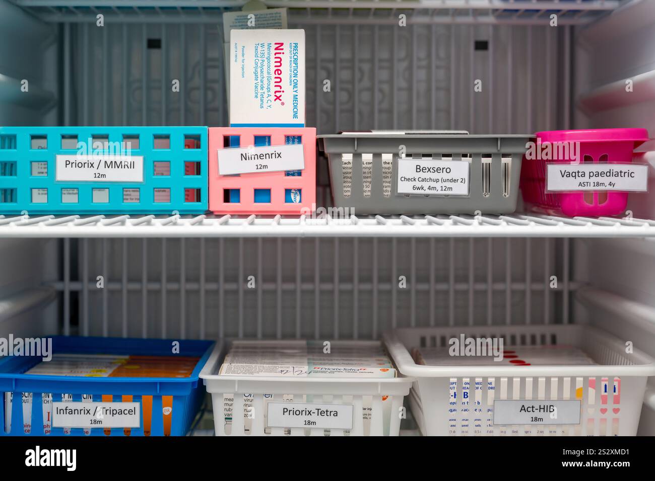 Queensland Australie - 11 mai 2024 : vaccination frigo General Practice, pédiatrie Childhood vaccins Australian National immunisation Program Banque D'Images