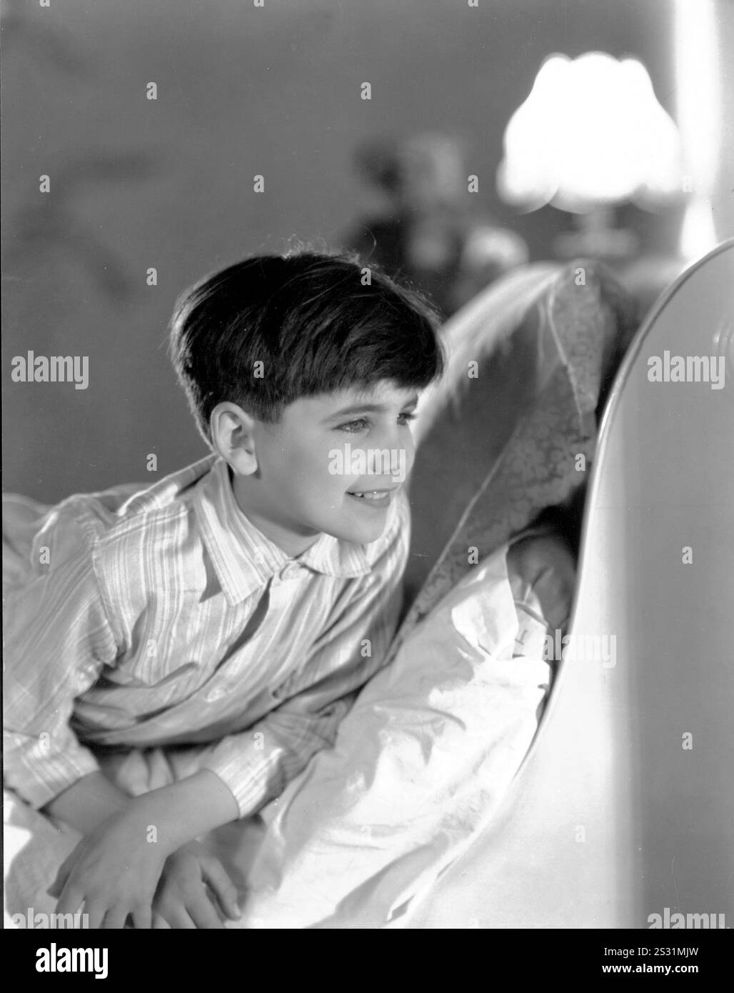 ROSES ROUGE FONCÉ JACK CLAYTON date : 1929 Banque D'Images