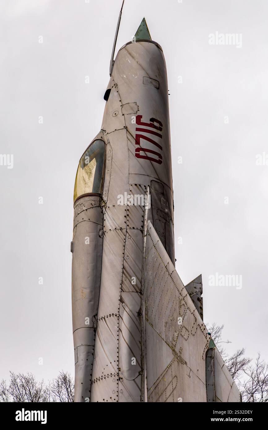 Ancien chasseur de combat soviétique MIG 21, Guerre froide en Europe Banque D'Images