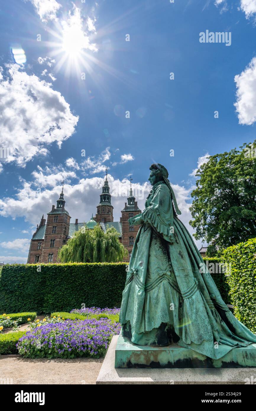Rosenborg Royal Garden, Kongens Have, statue de la reine Caroline Amalie Augustenburg. Château de Rosenborg, Copenhague, Danemark Banque D'Images