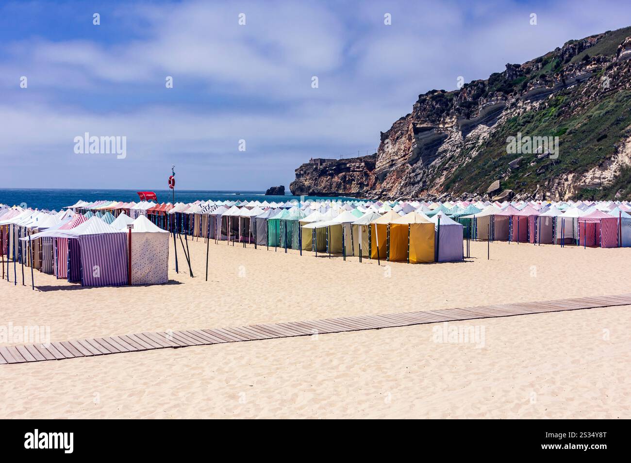 Nazaré est une ville portugaise sur l'océan Atlantique dans la sous-région Oeste de la région Centro et la province historique d'Estrémadure, à environ 100 km Banque D'Images