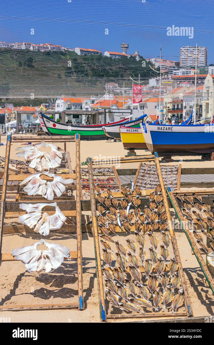 Nazaré est une ville portugaise sur l'océan Atlantique dans la sous-région Oeste de la région Centro et la province historique d'Estrémadure, à environ 100 km Banque D'Images