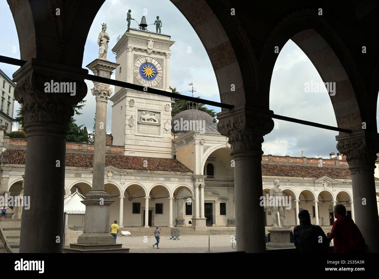 Piazza della Liberta, Udine, Frioul, Italie du Nord, Italie Banque D'Images