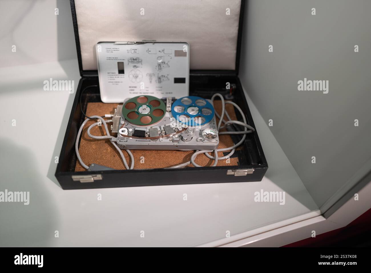 Un gros plan d'un détecteur de mensonges de la guerre froide Banque D'Images