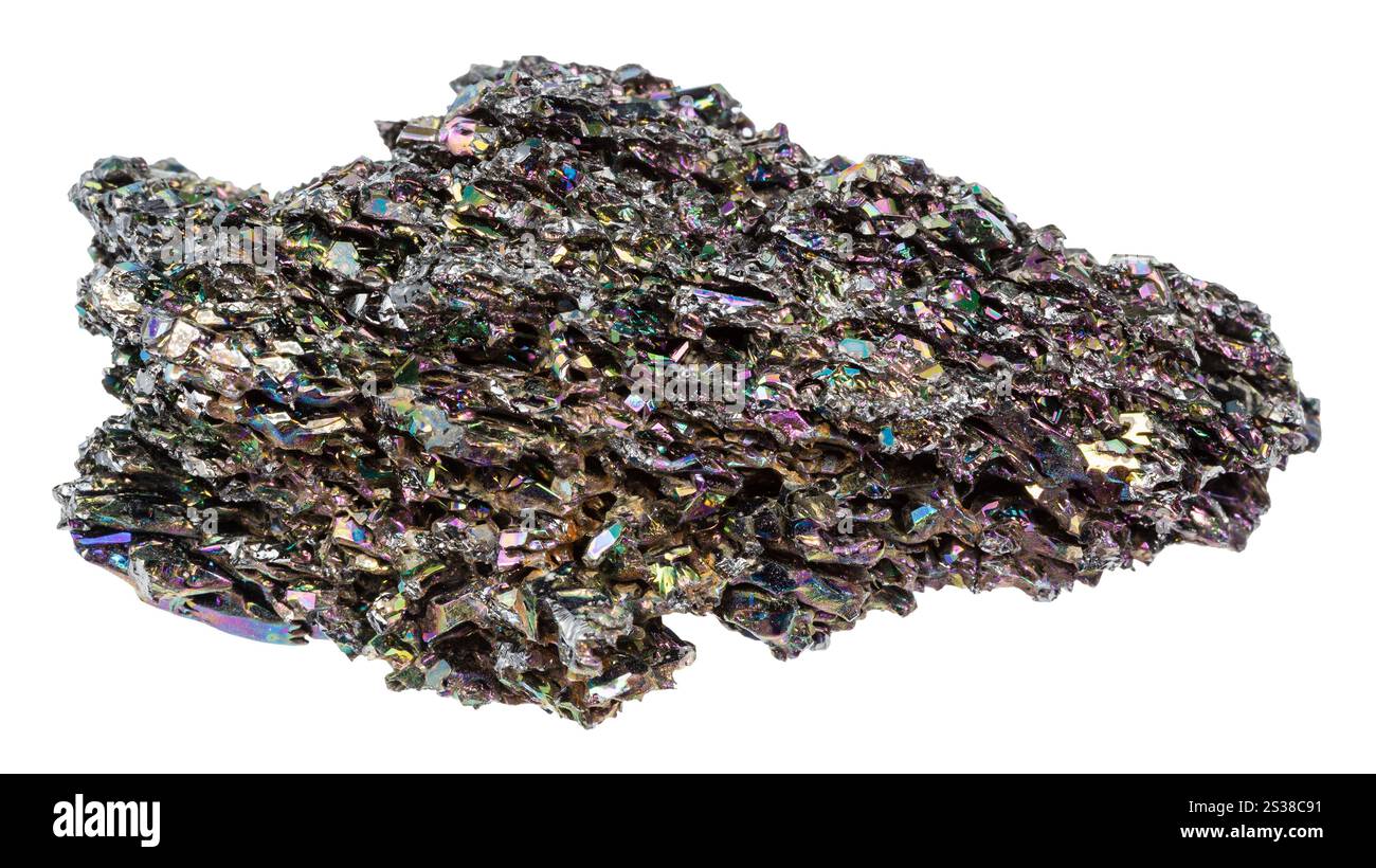 gros plan de l'échantillon de pierre de la collection géologique - carborundum brut (analogue synthétique de carbure de silicium de moissanite) minéral isolé sur blanc Banque D'Images