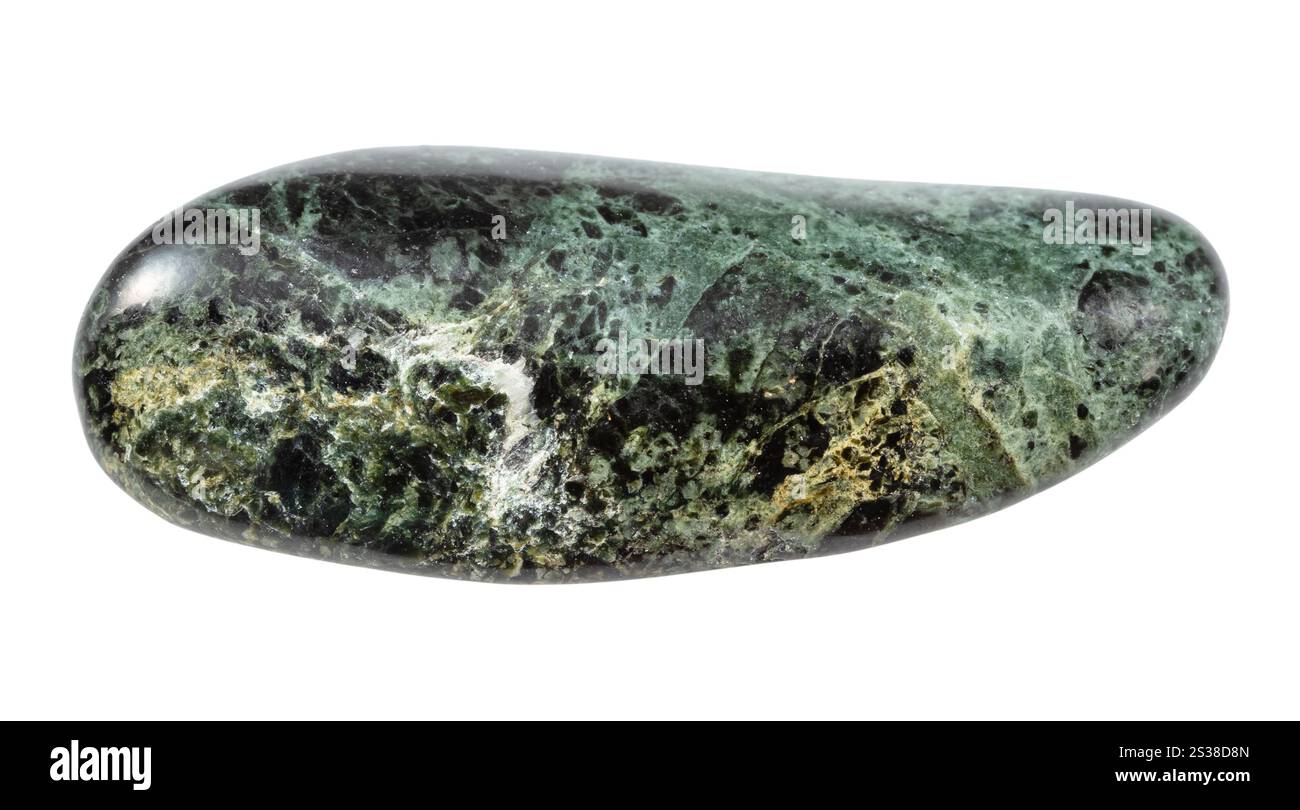 gros plan de l'échantillon de pierre naturelle de la collection géologique - komatiite péridotitique serpentinisée en tambour isolé sur fond blanc Banque D'Images