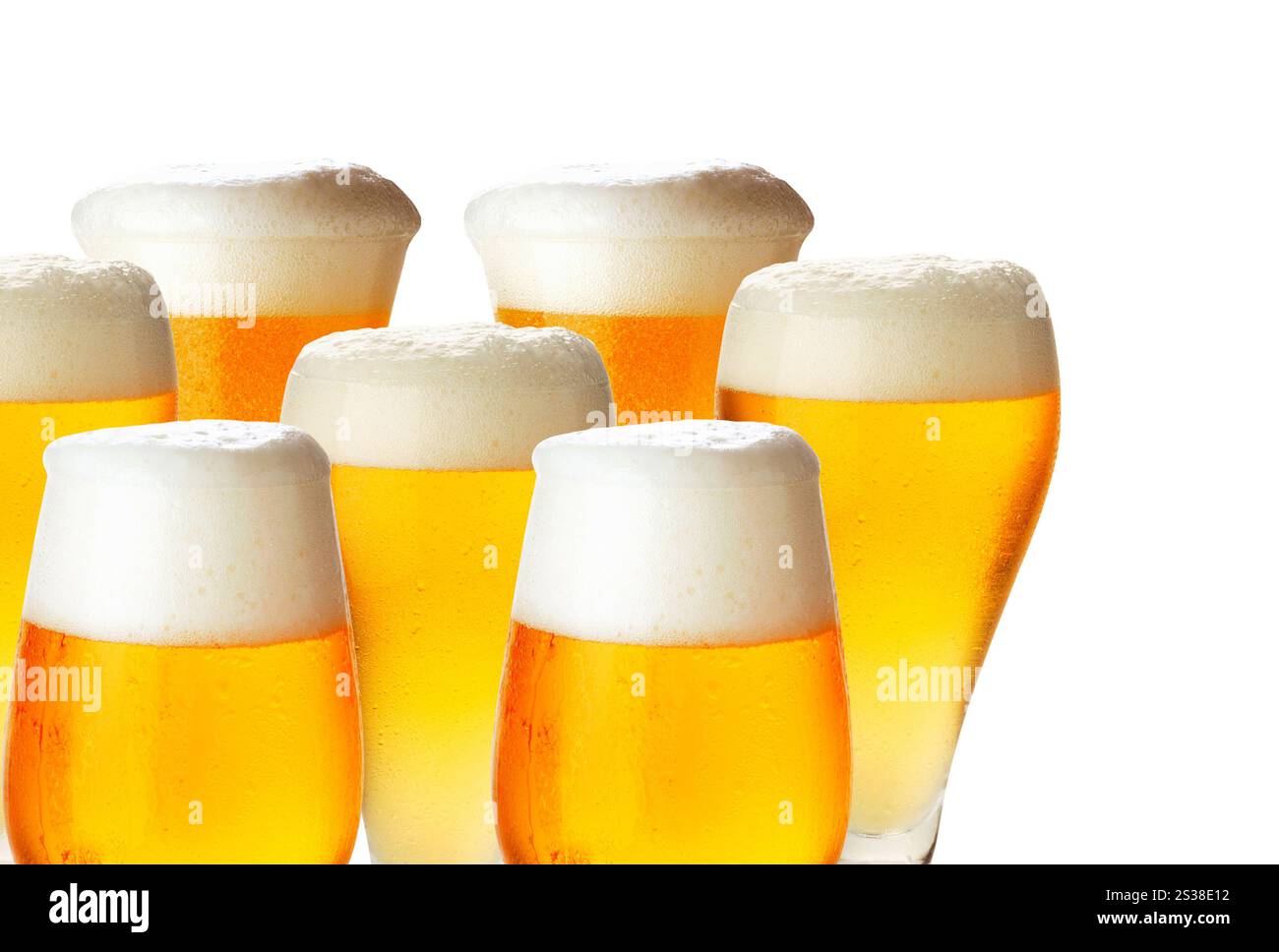 Verres de bière avec mousse - excellente qualité. Verres de bière avec mousse Banque D'Images