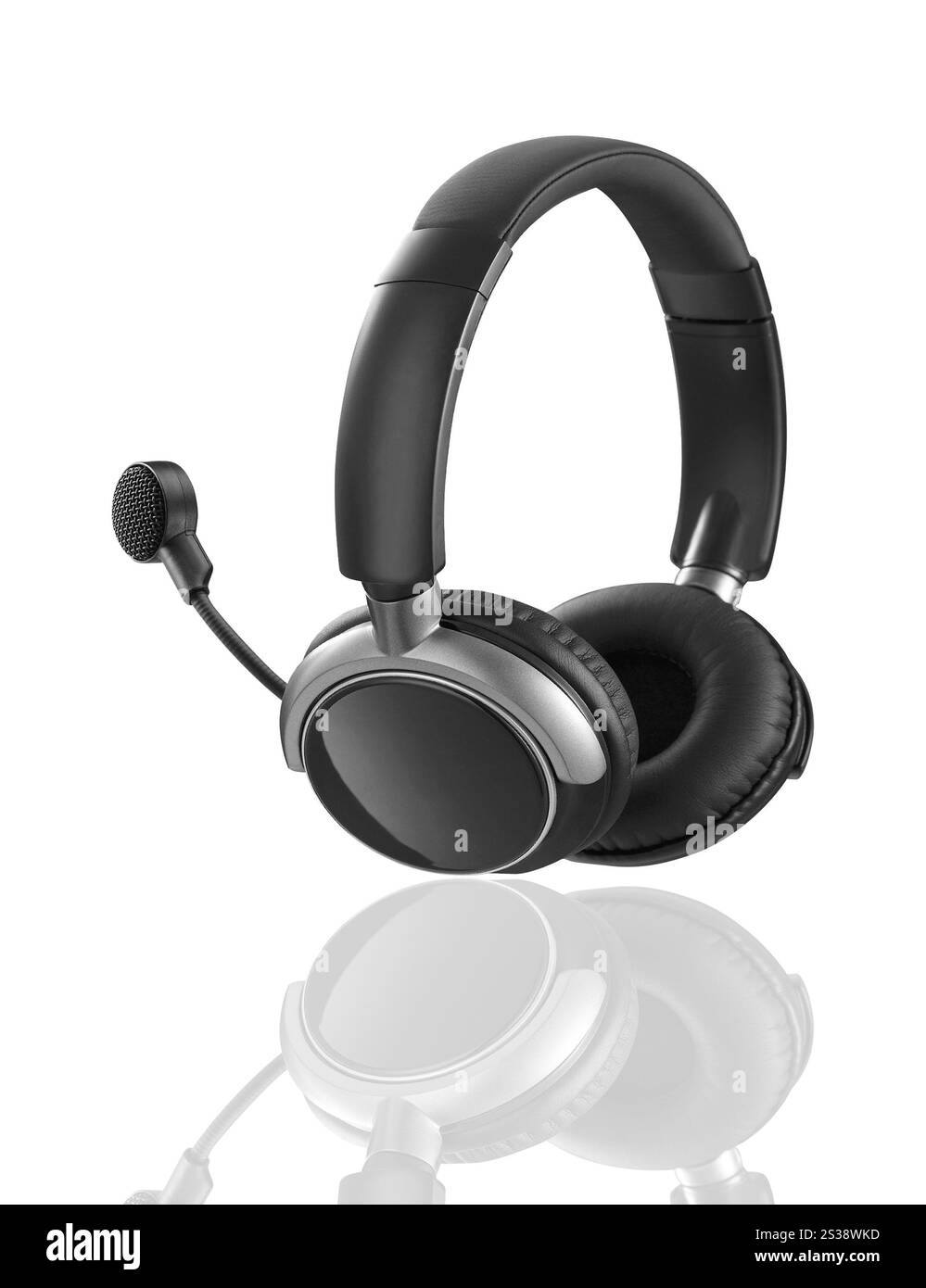 Écouteurs avec microphone isolé sur fond blanc. Casque avec microphone isolé Banque D'Images Écouteurs avec microphone isolé sur fond blanc. Casque avec microphone isolé Banque D'Images