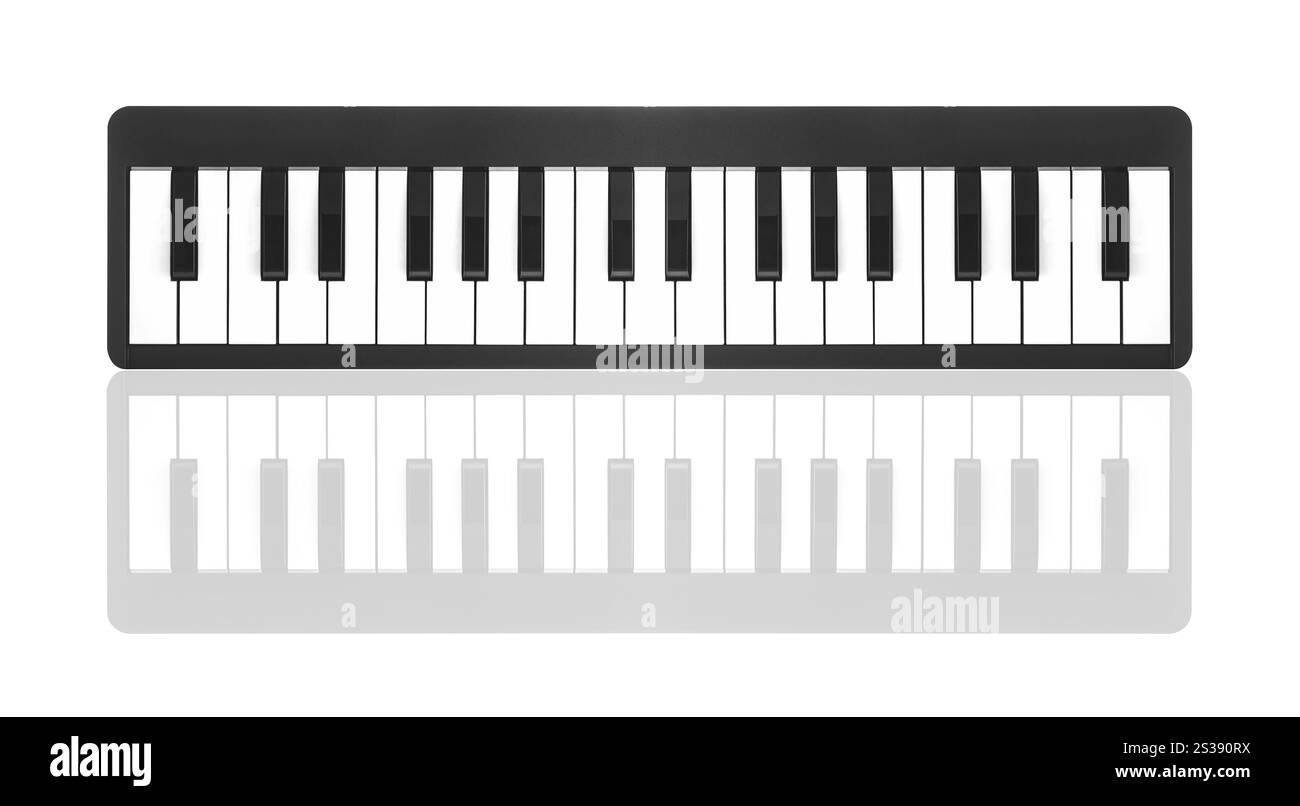 piano numérique sur fond blanc Banque D'Images