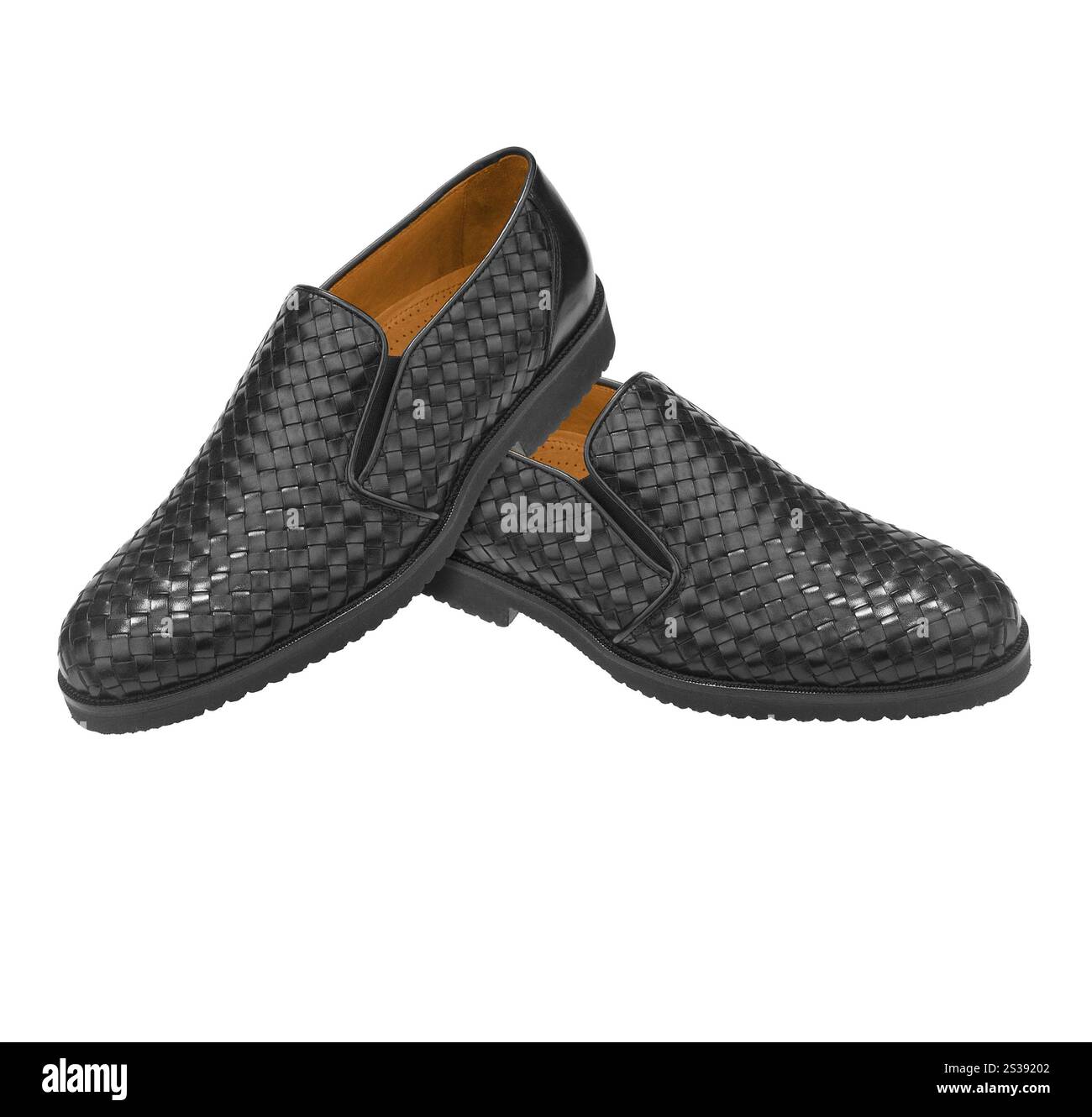 paire mans mocassins noirs isolés sur fond blanc. paire mans mocassins noirs isolés Banque D'Images